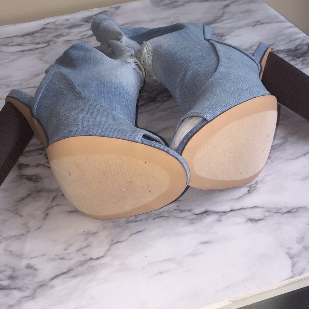 Denim heels open back size 7. New - Picture 4 of 5